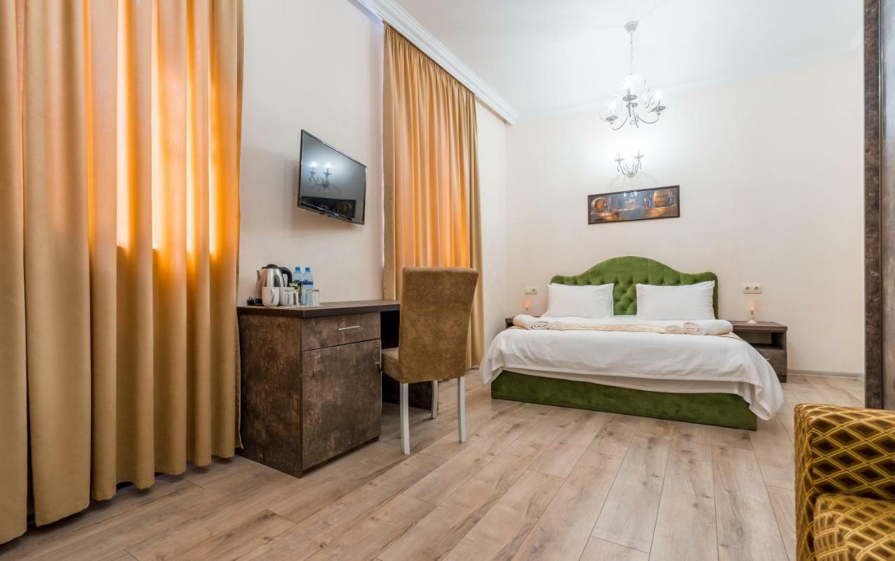 Golden Light Hotel Tbilisi Eksteriør billede