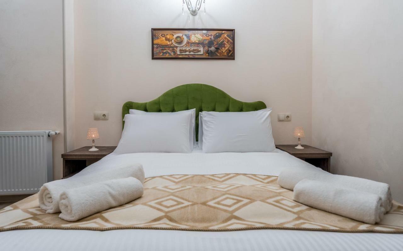 Golden Light Hotel Tbilisi Eksteriør billede