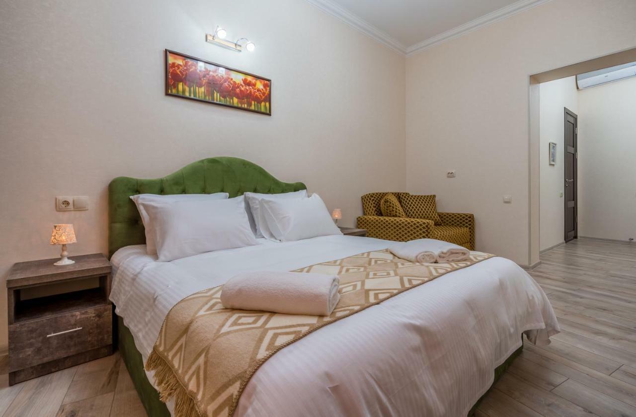 Golden Light Hotel Tbilisi Eksteriør billede