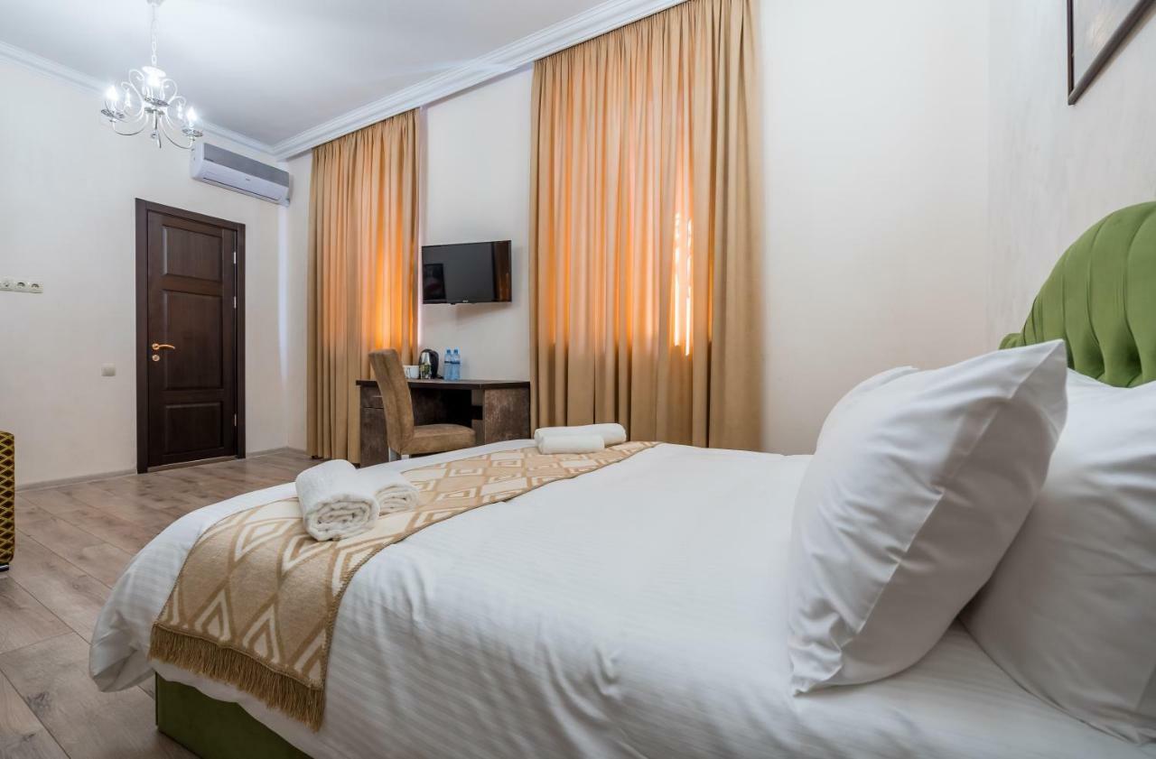 Golden Light Hotel Tbilisi Eksteriør billede