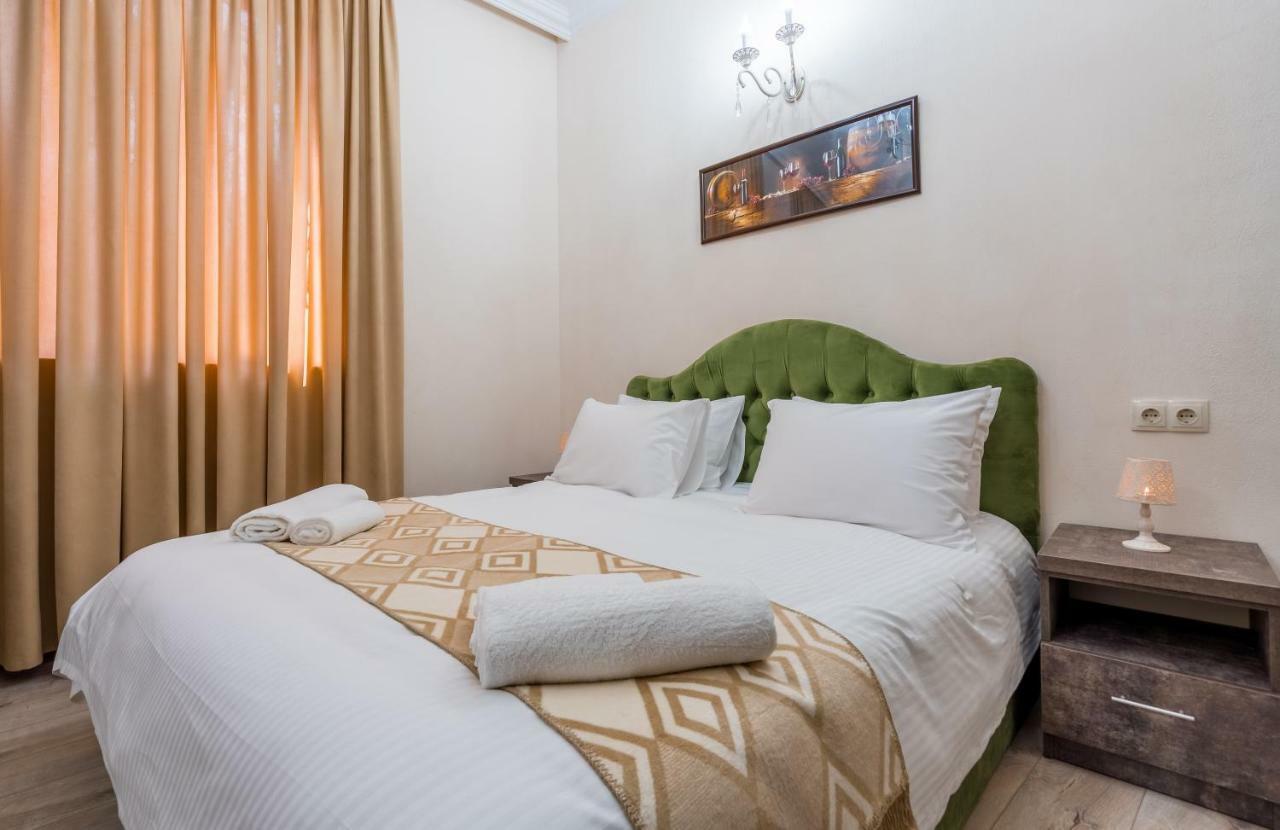 Golden Light Hotel Tbilisi Eksteriør billede