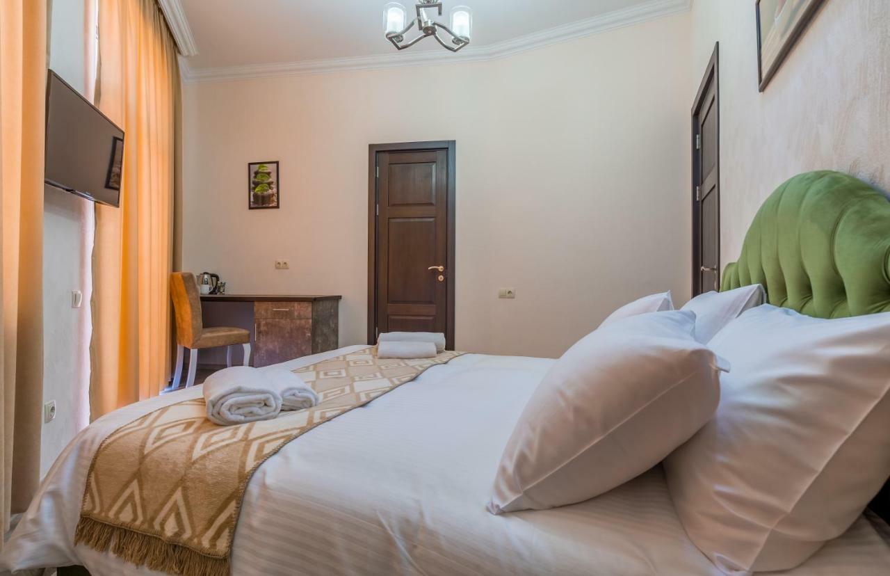 Golden Light Hotel Tbilisi Eksteriør billede