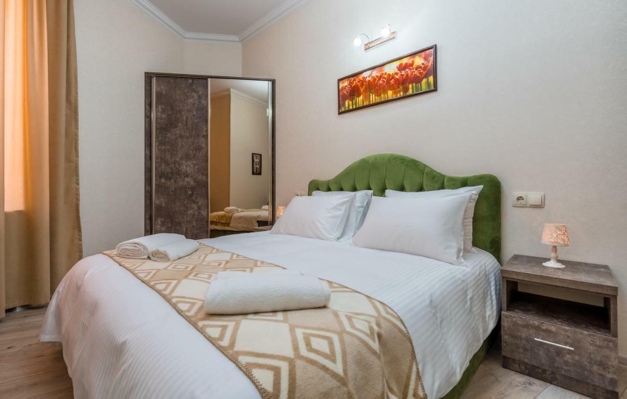 Golden Light Hotel Tbilisi Eksteriør billede